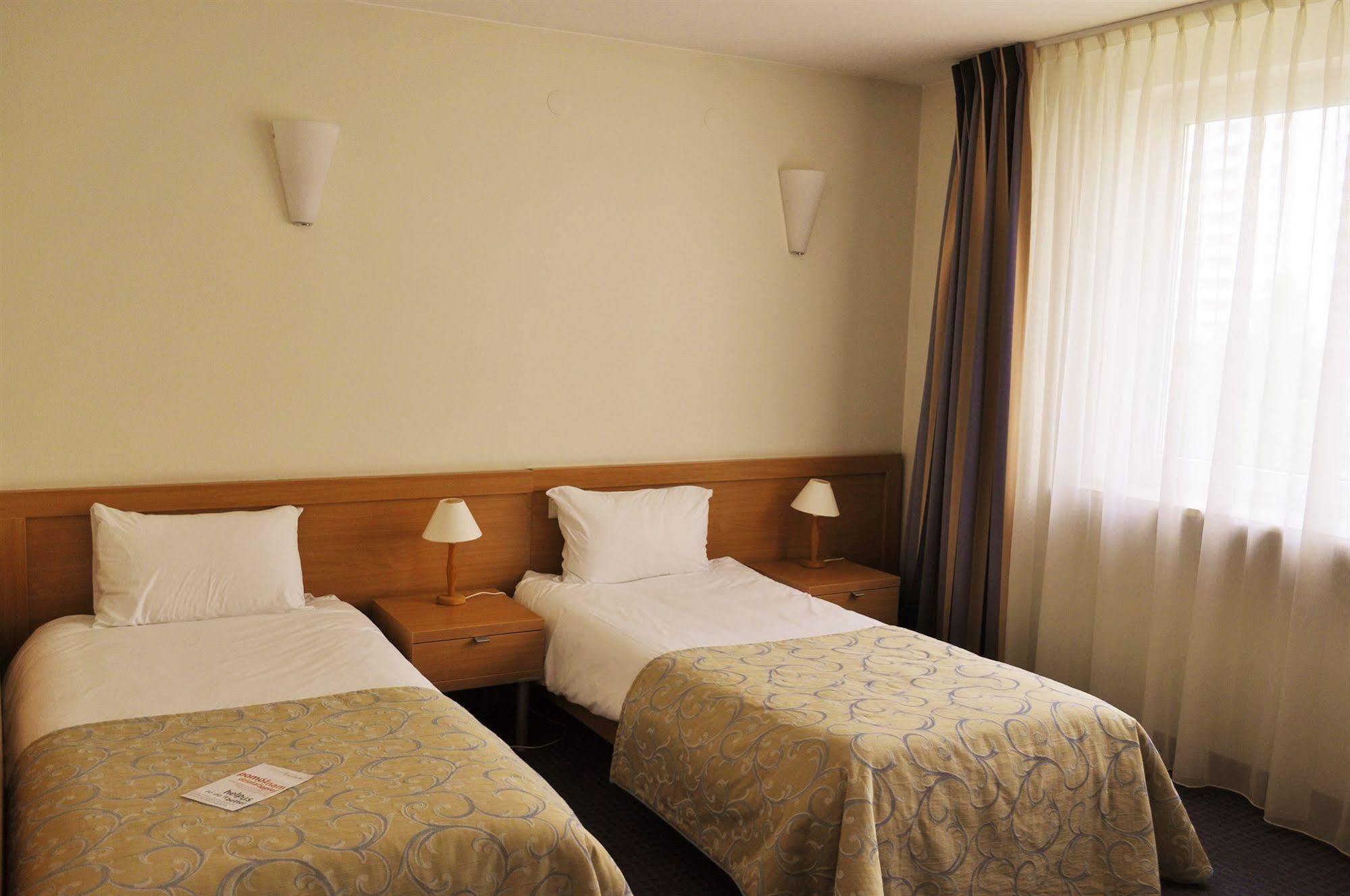 Hotel Wilanow Warszawa By Desilva Extérieur photo