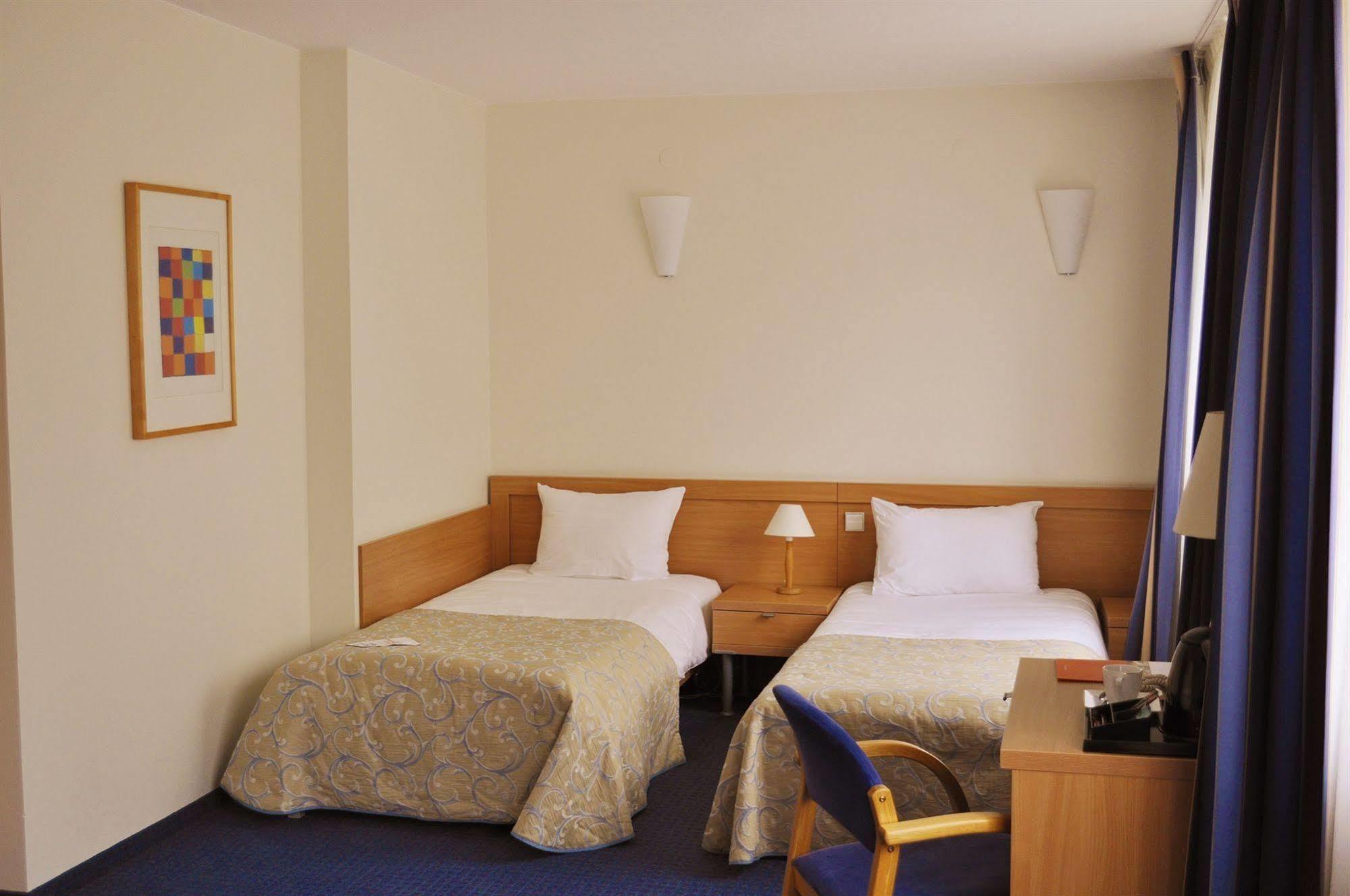 Hotel Wilanow Warszawa By Desilva Extérieur photo