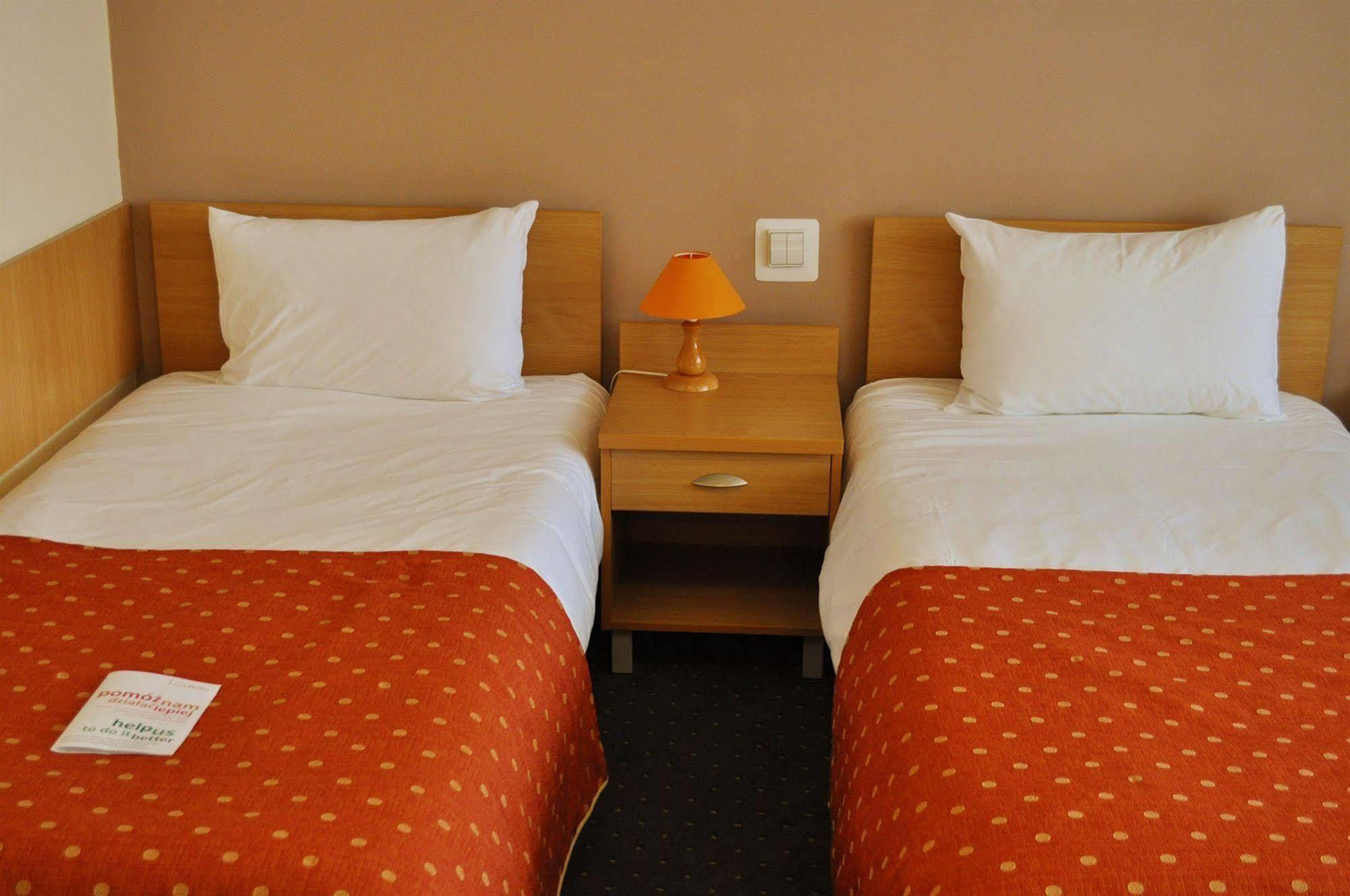 Hotel Wilanow Warszawa By Desilva Extérieur photo