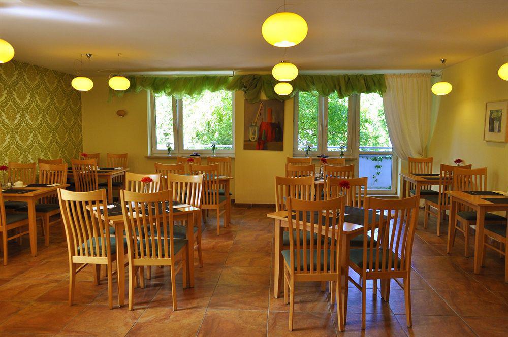 Hotel Wilanow Warszawa By Desilva Extérieur photo